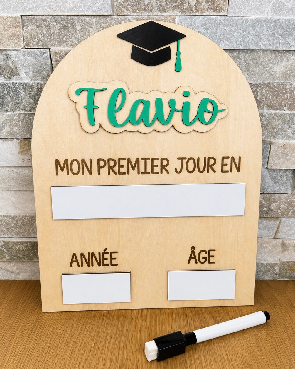 Pancarte de rentrée scolaire personnalisée en bois - Prénom interchangeable